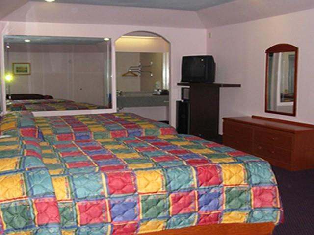 Motel Travelers And