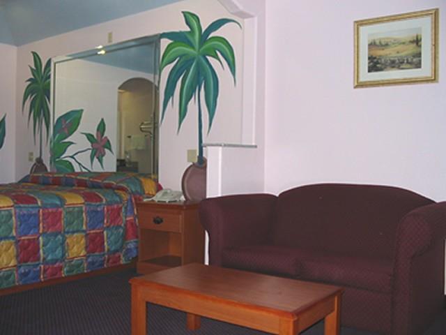 Motel Travelers And *